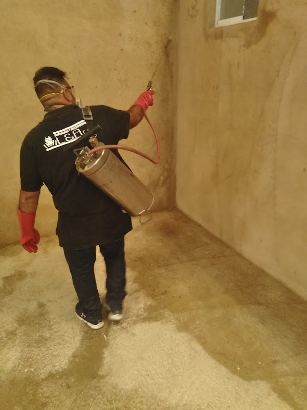 Foto Fumigadora y Distribuidora L&A C.A 2